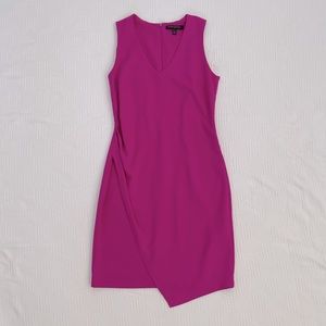 BR V-neck Sleeveless Dress w/asymmetrical hemline